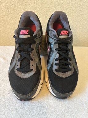 Nike Women’s Air Dictate 2 Black Gray Pink Lace-Up Running Shoe Sneakers Size 8